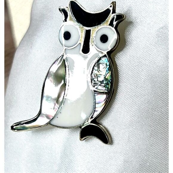 Alpaca Mexico Silver Inlay Mother of Pearl Owl Brooch Pin Vintage - Picture 3 of 5